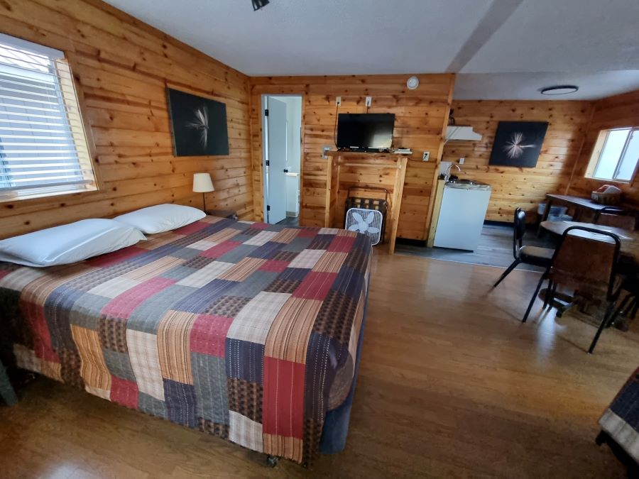crater-lake-resort