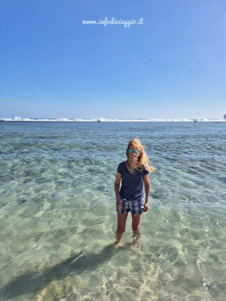 pantai-Sekongkang-sumbawa