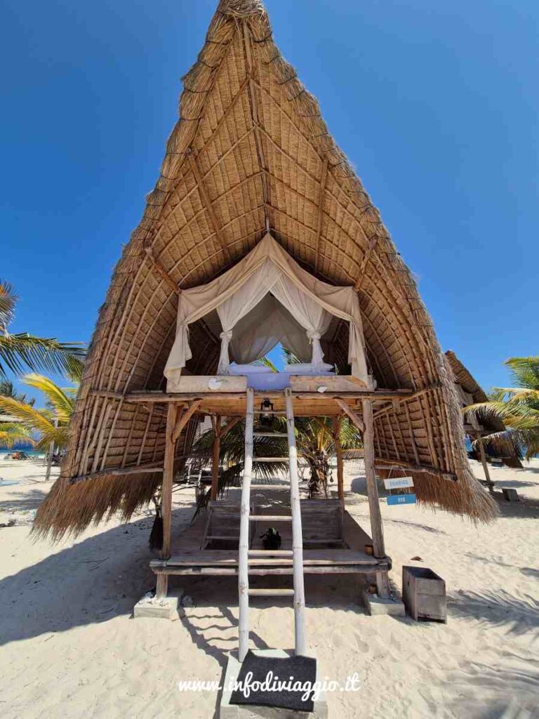 beach-hut-pirate-island