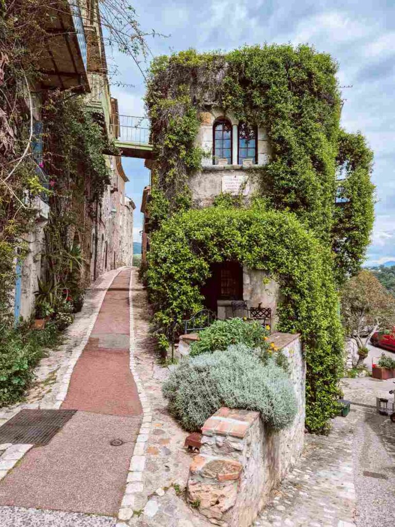 maison-de-jaques-prevert