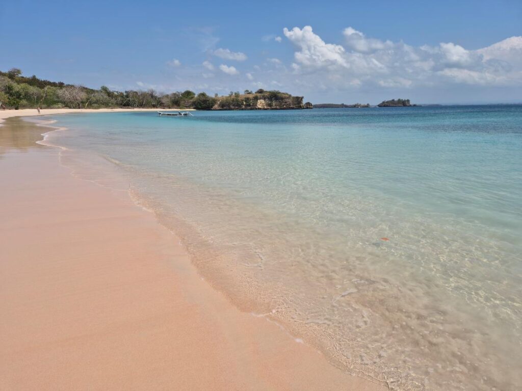 lombok-spiaggia-rosa
