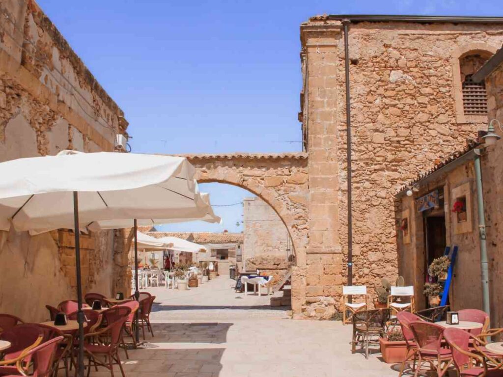vicolo-villadorata-marzamemi